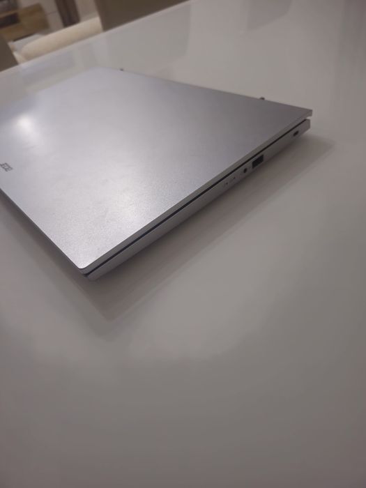 Acer Aspire 3 15 Ryzen 7/16GB Ram/SSD 1TB