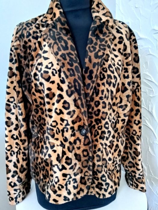 Okazja piękny żakiet taliowany sprzedam.