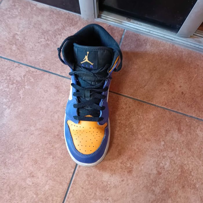 Buty Jordan Lakers 39
