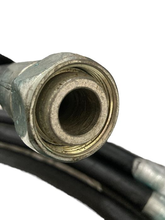 Рукав высокого давления 2SN DIN EN 853 DN25 SEMPERIT 1,3m M14