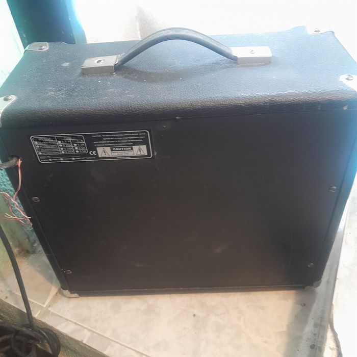 Coluna de guitarraE wave b30