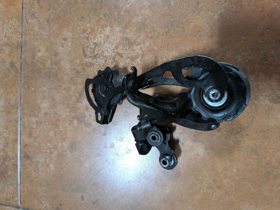 Desviador traseiro Shimano Alivio 9V – gaiola longa (Shadow RD)