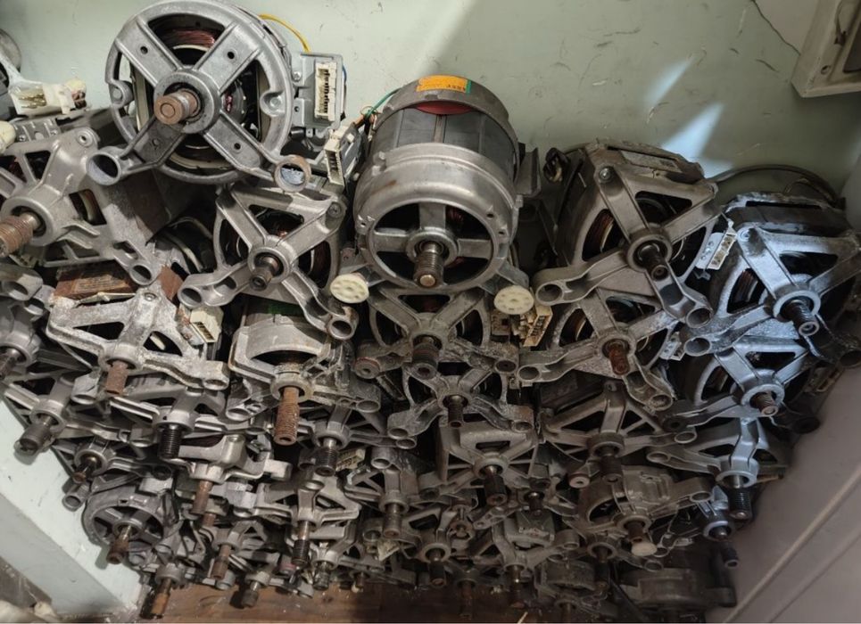 Мотор стиральной машини, двигун пральної машин