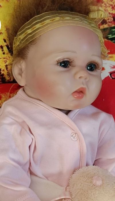 Duża śliczna lalka typ reborn 55 cm.