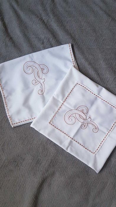 Komplet, poszewka na poduszkę i narzutka na łóżko