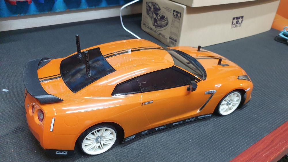 Tamiya Nissan GT-R R35 karoseria buda 1/10 led rc