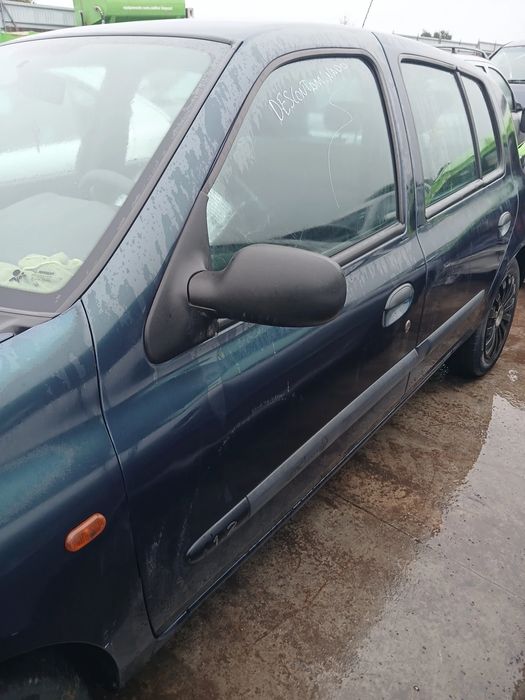 Porta frente esquerda RENAULT Clio II (BB0/1/2_, CB0/1/2_)