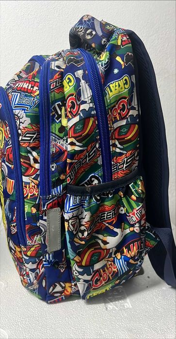 Mochila Escolar em bom estado de conservação