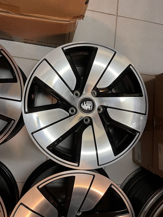 Jantes 19” 5x130 Originais Porsche Taycan Aero