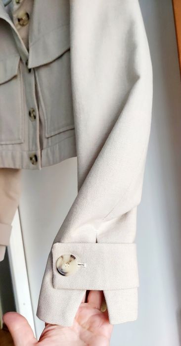 ZARA krótka kurtka koszulowa.