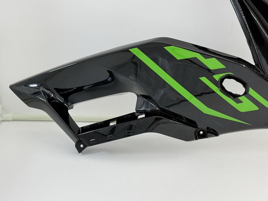 Kawasaki versys 650 bok boczek owiewka L P