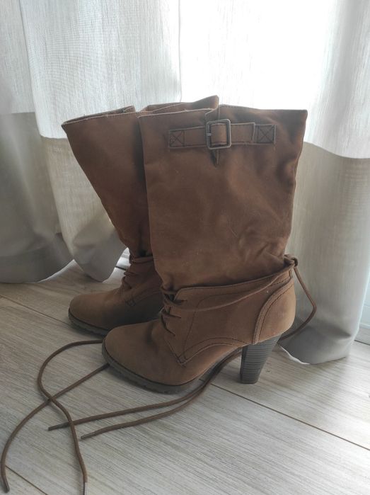 Botas senhora zara novas