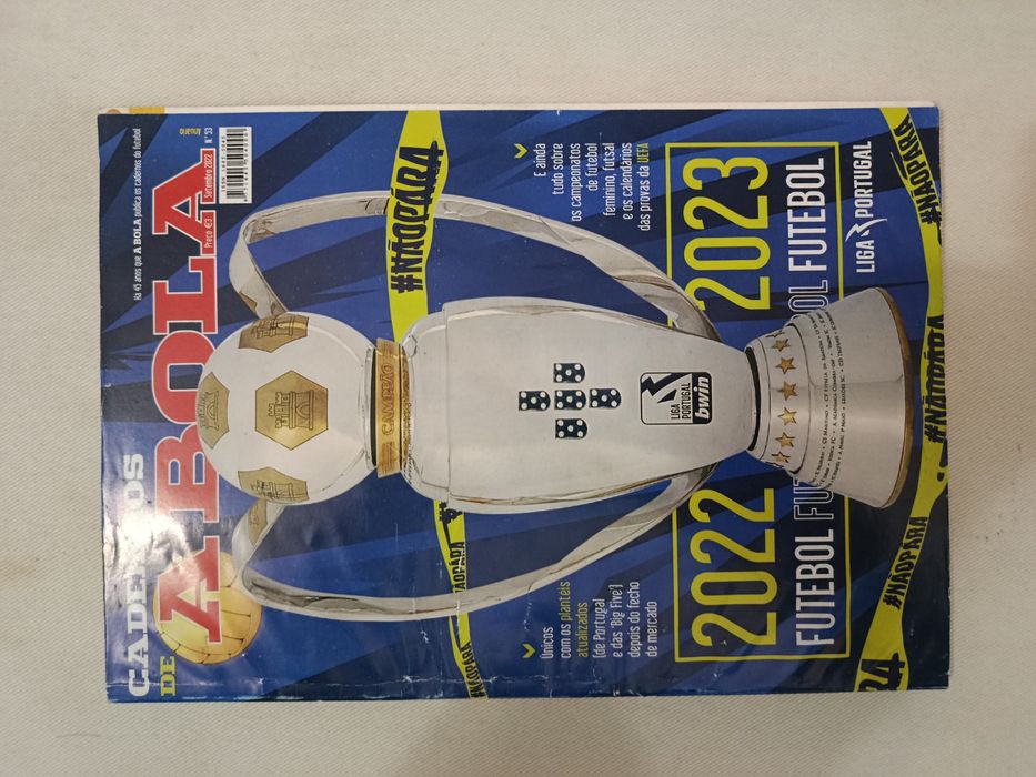 7 Revistas  CADERNOS de A BOLA (Futebol)