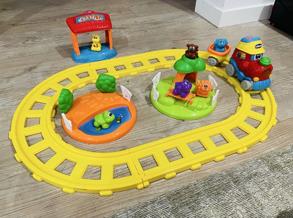 Comboio electrónico educativo Chicco