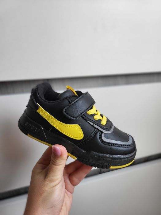 Дитячі кросівки  15,5-18см