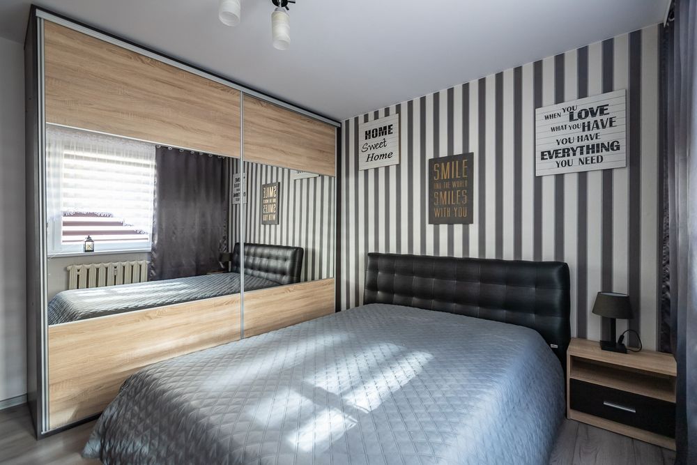 Komfortowe mieszkanie 2 pok. klimatyzacja, rolety suszarka bio kominek