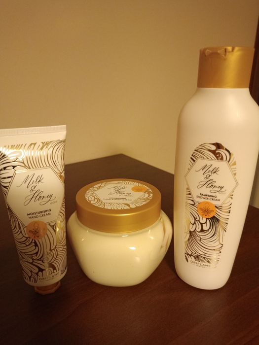 Oriflame  damski zestaw Milk & Honej ( żel,krem do rąk, krem do ciała)