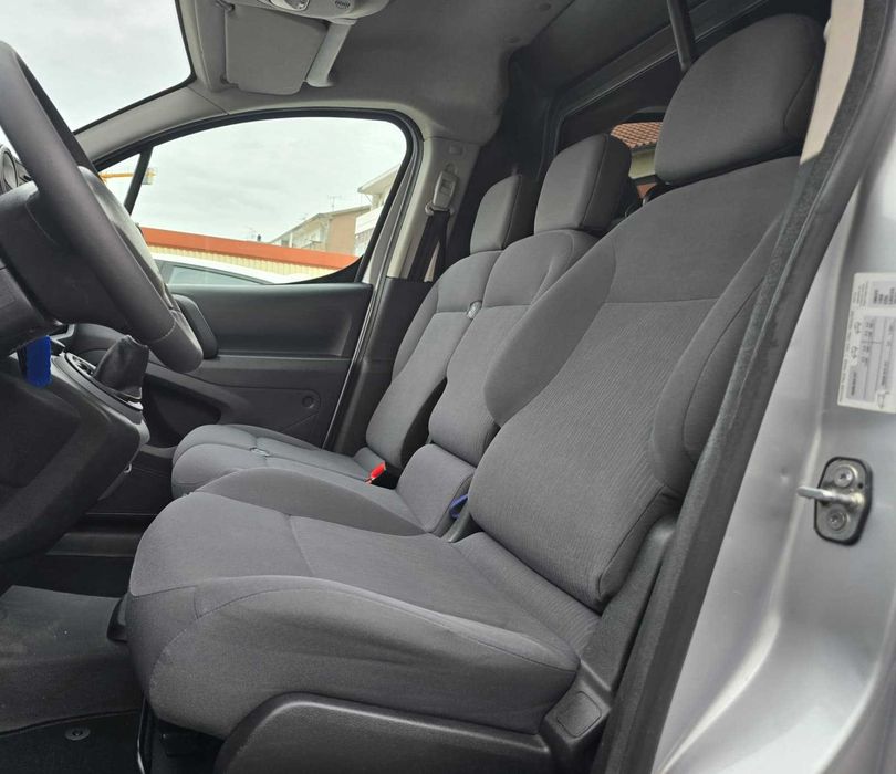 PEUGEOT PARTNER L1 1.6HDI 90CV 3 LUGARES "IVA DEDUTÍVEL"
