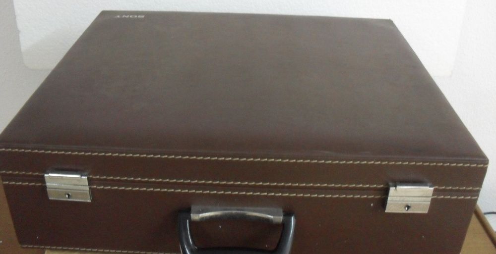 Camera Filmar Sony AVC 3250CE (artigo Vintage)