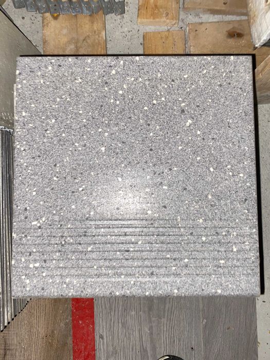 Opoczno STOPNICA hyperion h10 graphi. steptread gres 29,7 x 29,7 GAT.1