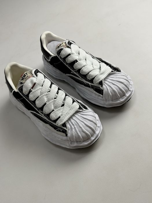 MMY Maison Mihara Yasuhiro BLAKEY 43 27 черные белые custom opium 42,5