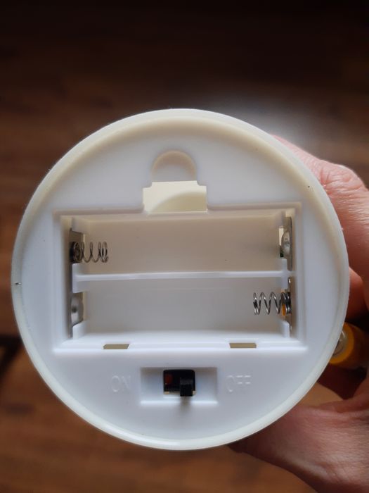 Świeca LED z płomieniem