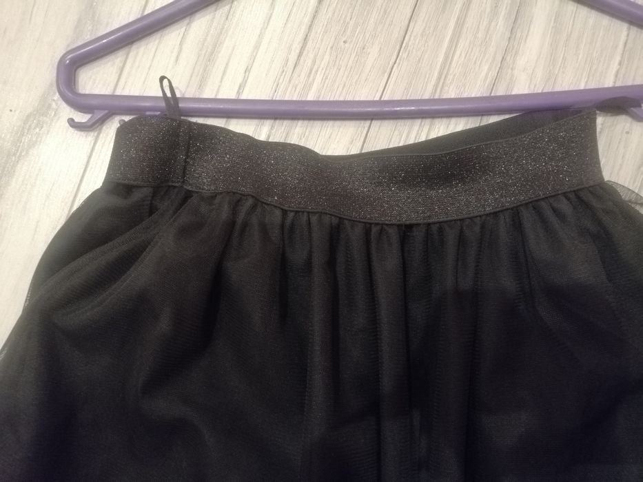 Czarna spódniczka