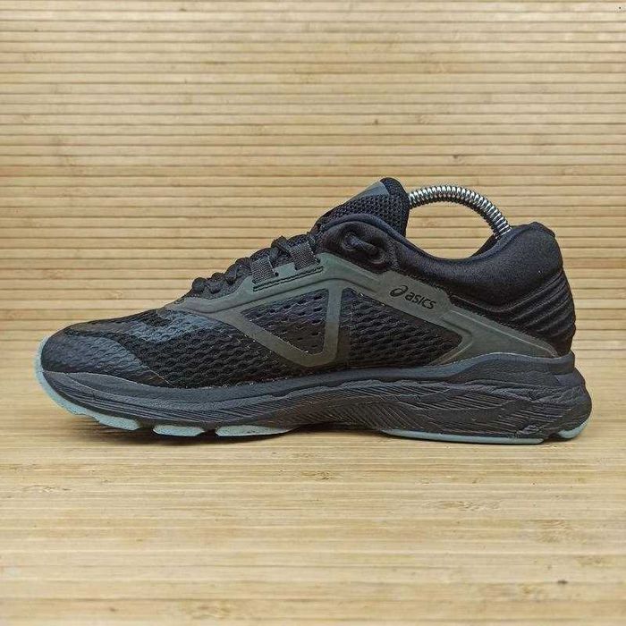 Кросівки бігові Asics GT-2000 Розмір 40 / 26 см.