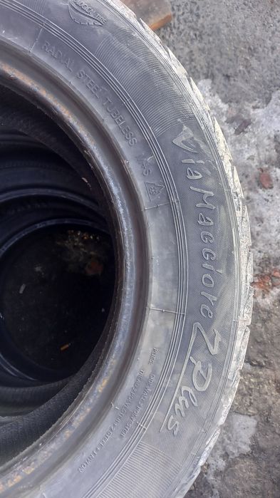 Шини Б У в хорошому  стані 215 65 16
