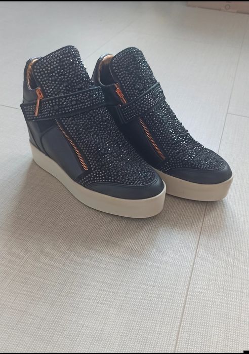 Sneakersy na koturnie Alexander Smith 40