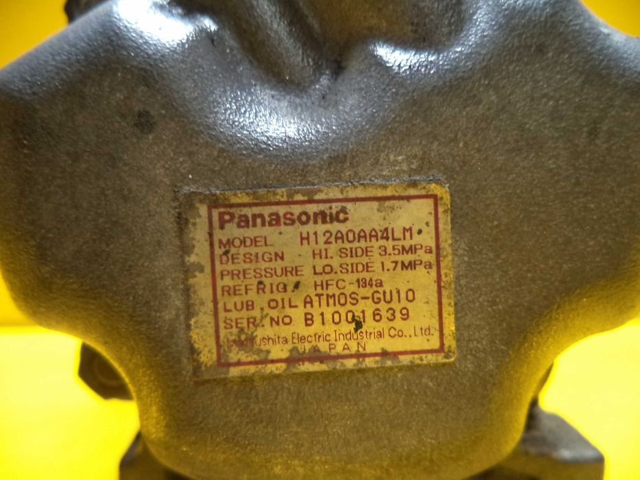 Компрессор кондиционера Mazda 626 Mazda 323F Mazda Premacy  (2,0 D)