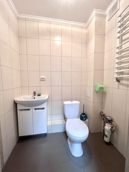 Продаж комерційного приміщення на Бамі