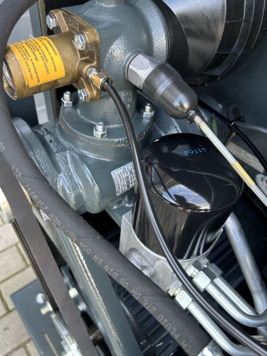 Kompresor śrubowy  KAESER SM12 7.5KW 11bar 1000 L/min