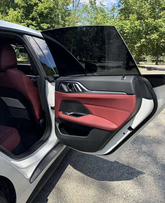 BMW i4 2022 83.9 kWh