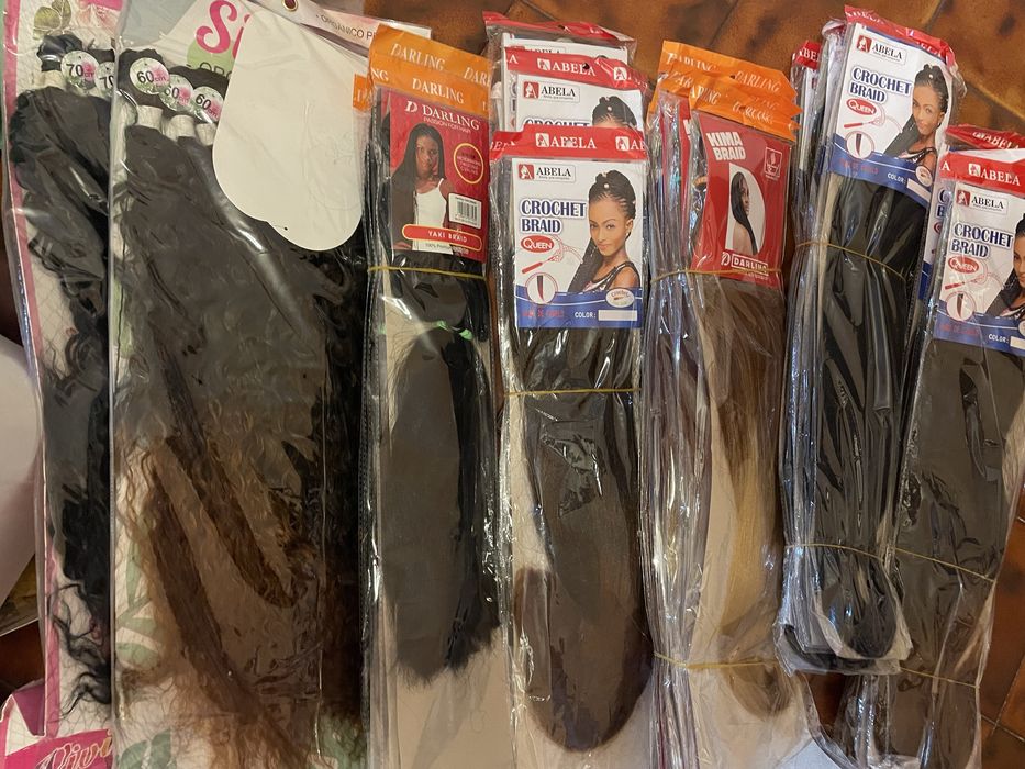 Postiço de modelo diversos disponivel