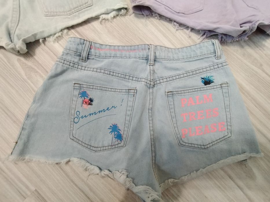 Krótkie spodenki Cropp 38