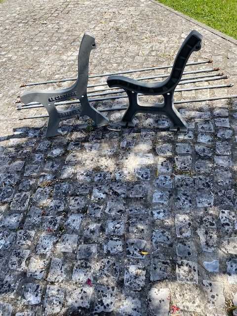 conjunto pès de banco jardin publico
