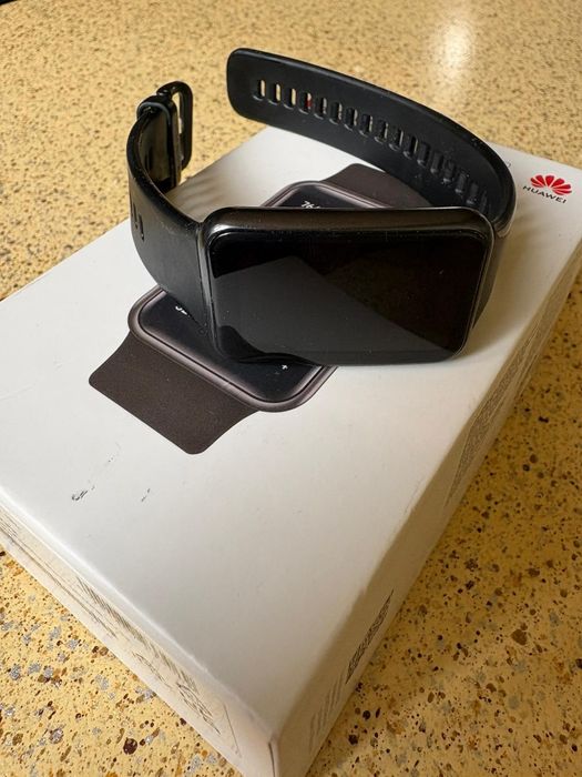 Sprzedam smartwatch Huawei