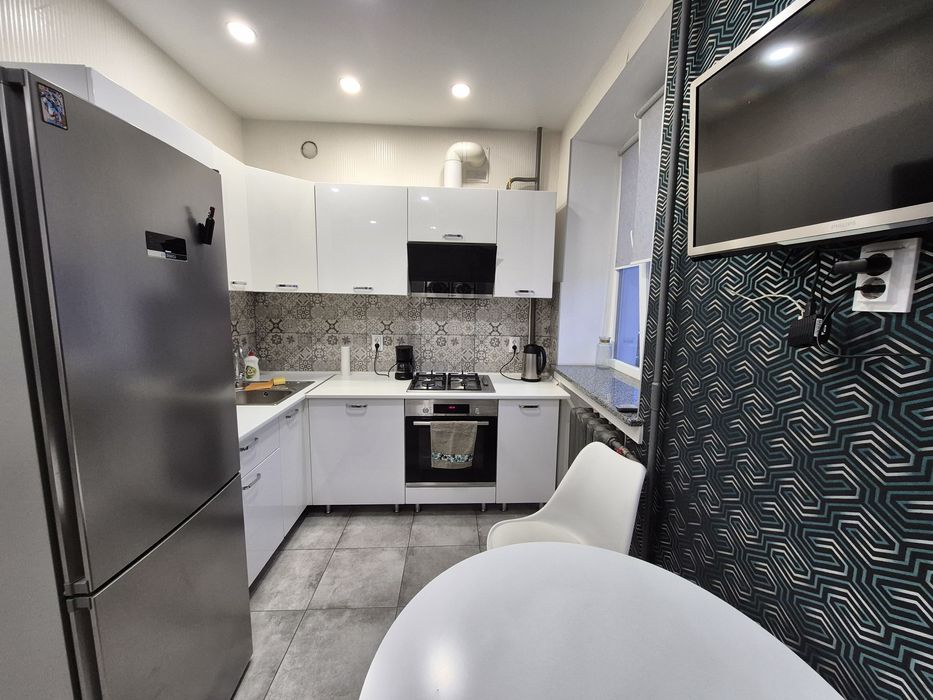 Подобово 1 кімнатна квартира в центрі міста