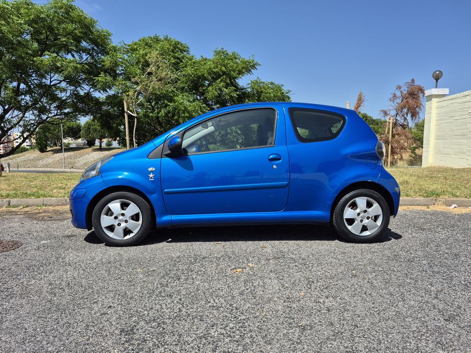 TOYOTA AYGO 1.0 - 142.000kms
