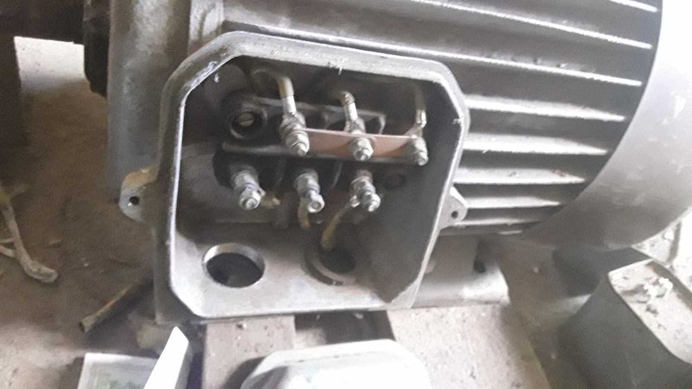 Двигуни, электродвигателя, 22 кВт,18 кВт? 5.5 кВт? 3кВт