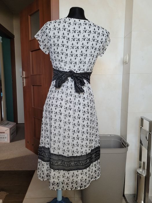 Vero moda sukienka letnia M midi wzor