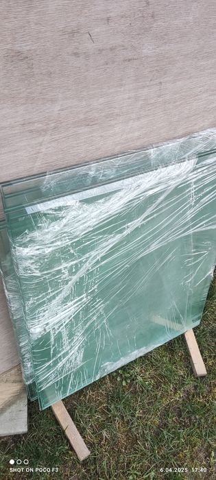 Sprzedam kilkanaście  szyb ze szkła hartowanego