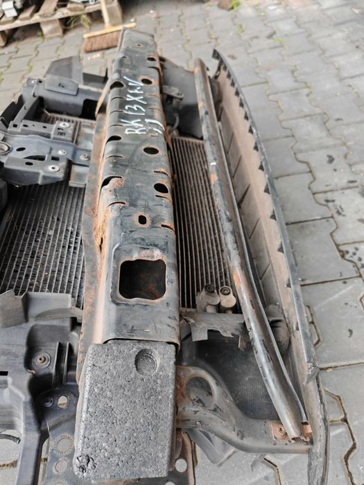 PASSAT B7 11-14 1.6 DIESEL Pas Przedni Wzmocnienie Kompletne