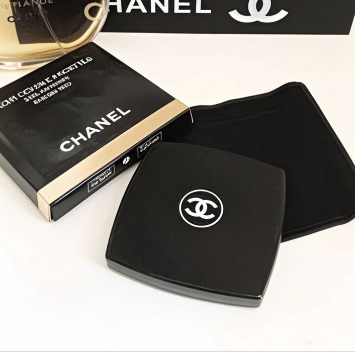 Кишенькове дзеркальце Chanel dior