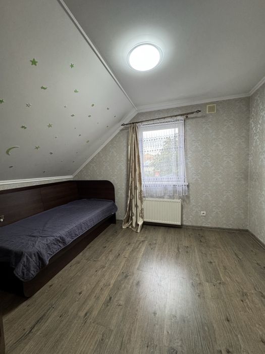 Продаж 4-кім будинку центр р-н Шкільної/спільний заїзд!