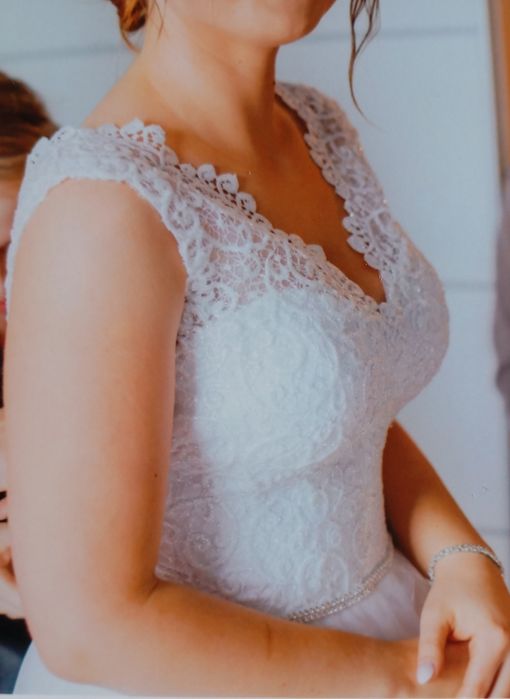 Suknia ślubna literka A