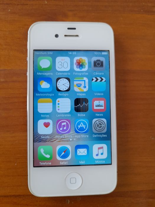 Iphone 4 com carregador novo