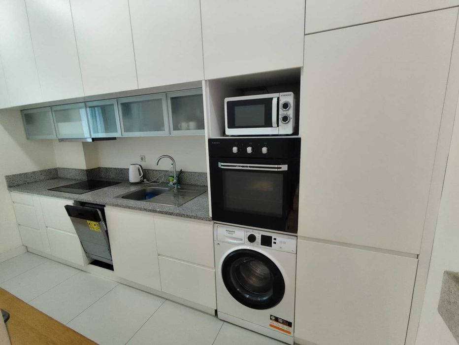 T2 mobilado próximo metro da Trindade