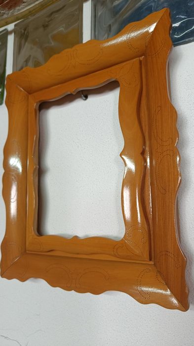 Moldura antiga de madeira